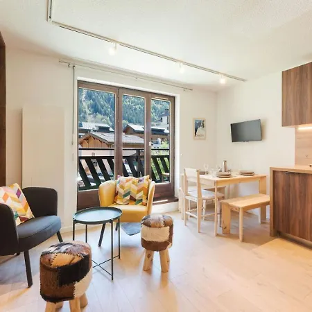 Sommet - Chaleureux | 5pax | | Vue Mont *